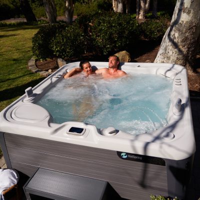 HotSpring-Highlife-2020-Vanguard-Alpine-White-Driftwood-Lifestyle-Couple_Day-2-Morning-5936